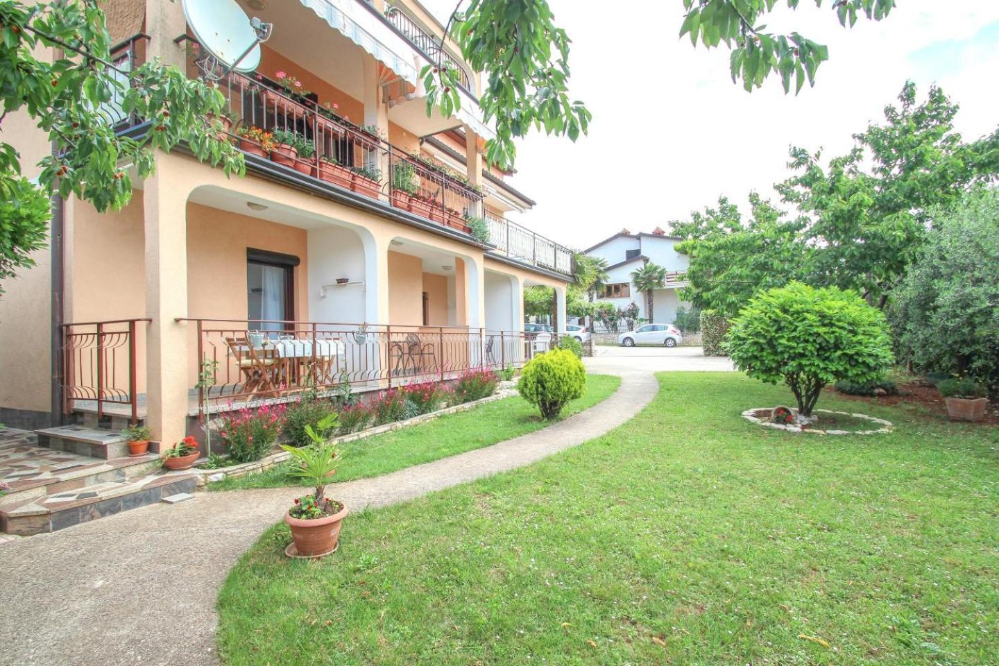 Apartments Maria Novigrad  Екстер'єр фото