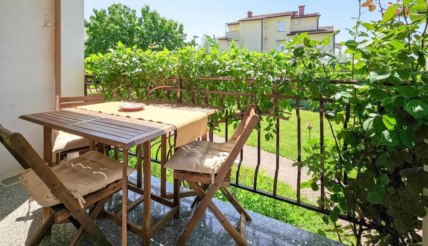 Apartments Maria Novigrad  Екстер'єр фото